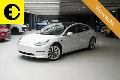 Tesla Model 3 Long Range AWD 75 kWh | Trekhaak | Stoelverwar uit 2020