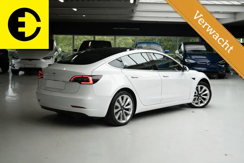 Tesla Model 3 Long Range AWD 75 kWh | Trekhaak | Stoelverwar uit 2020, foto 5