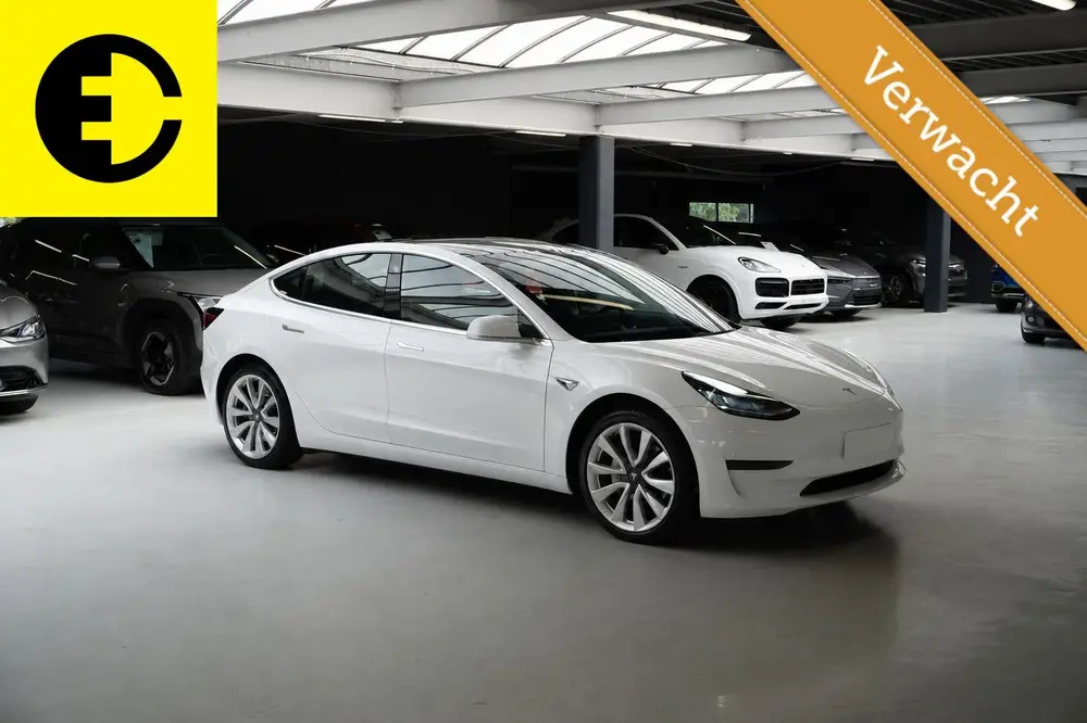 Tesla Model 3 Long Range AWD 75 kWh | Trekhaak | Stoelverwar uit 2020, foto 6