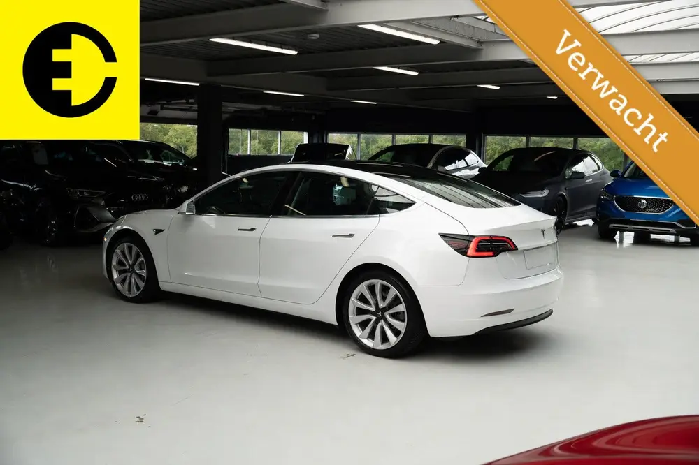 Tesla Model 3 Long Range AWD 75 kWh | Trekhaak | Stoelverwar uit 2020, foto 7