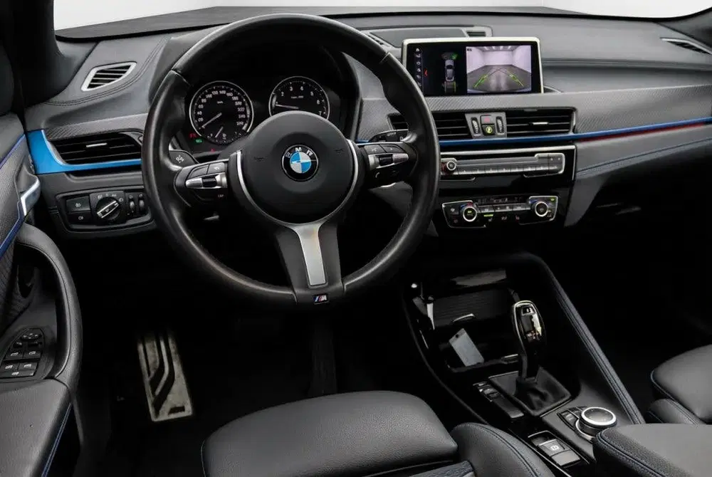 BMW X1 sDrive 20i M Sport Pano l Memory l Trekhaa uit 2022, foto 10