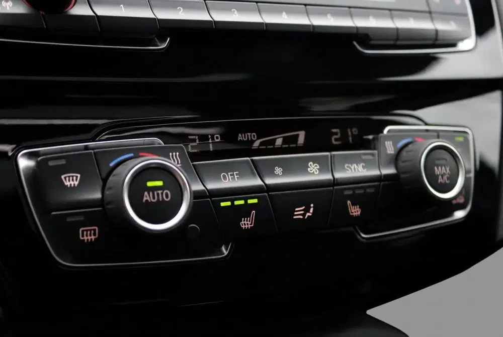 BMW X1 sDrive 20i M Sport Pano l Memory l Trekhaa uit 2022, foto 15