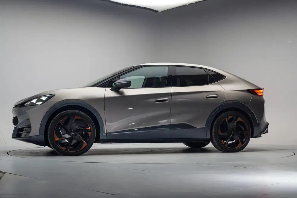 Cupra Tavascan VZ Adrenaline 82 kWh [ Panoramadak 360°Cam uit 2024, foto 2