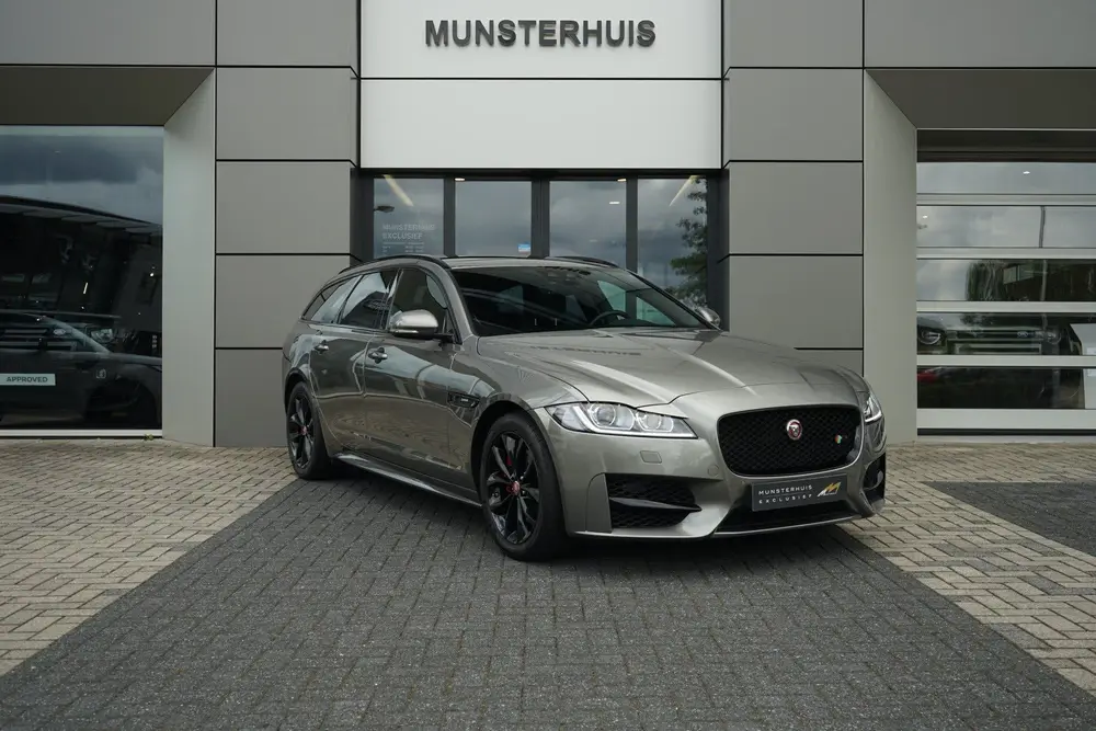 Jaguar XF 2.0t R-Sport | Panoramadak | Voorstoele uit 2019, foto 10