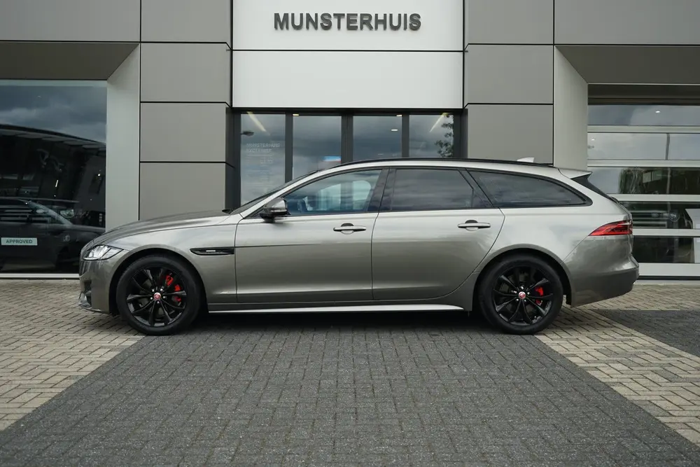 Jaguar XF 2.0t R-Sport | Panoramadak | Voorstoele uit 2019, foto 6