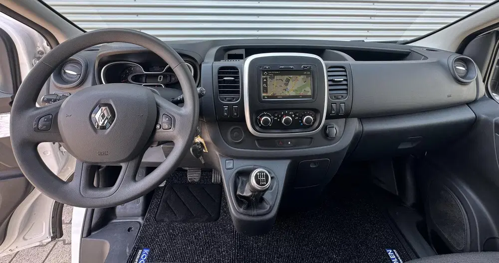 Renault Trafic 2.0 dCi 120pk L2 DC Dubbele cabine uit 2021, foto 2