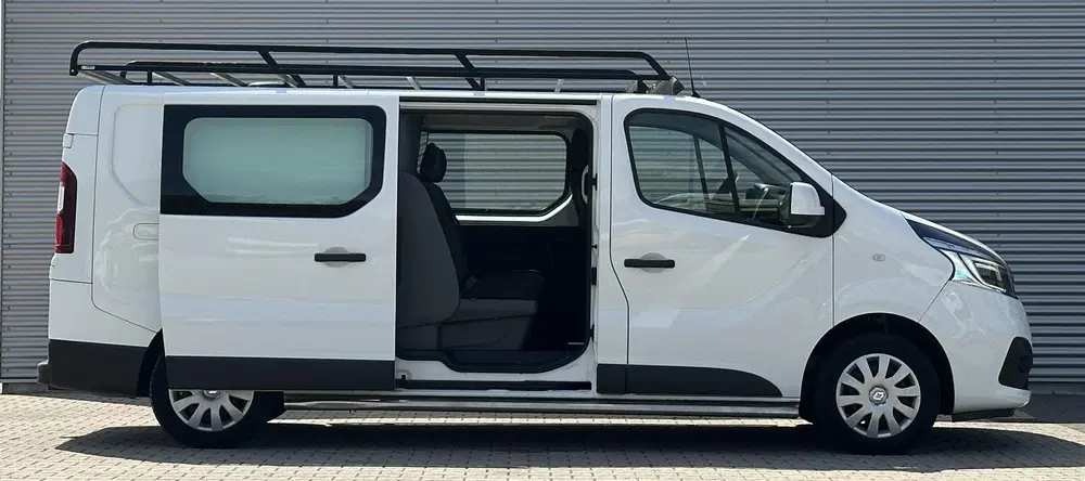Renault Trafic 2.0 dCi 120pk L2 DC Dubbele cabine uit 2021, foto 3