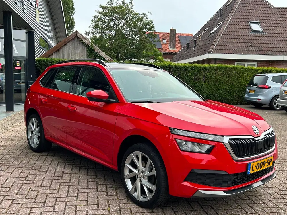 Skoda Kamiq 1.5 TSI ACT Sport Business Panorama App-Co uit 2020, foto 6