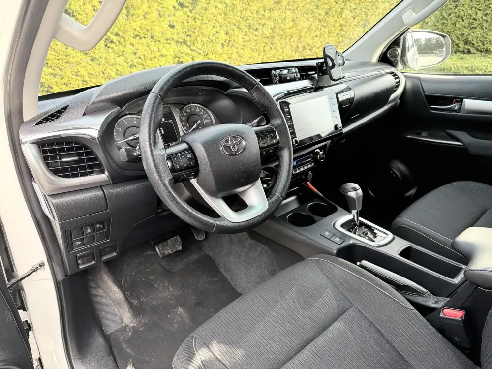 Toyota Hilux 2.4 D-4D AUTOMAAT uit 2021, foto 8