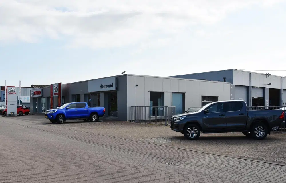 Toyota Corolla Cross 2.0 High Power Hybrid First Edition uit 2022, foto 18