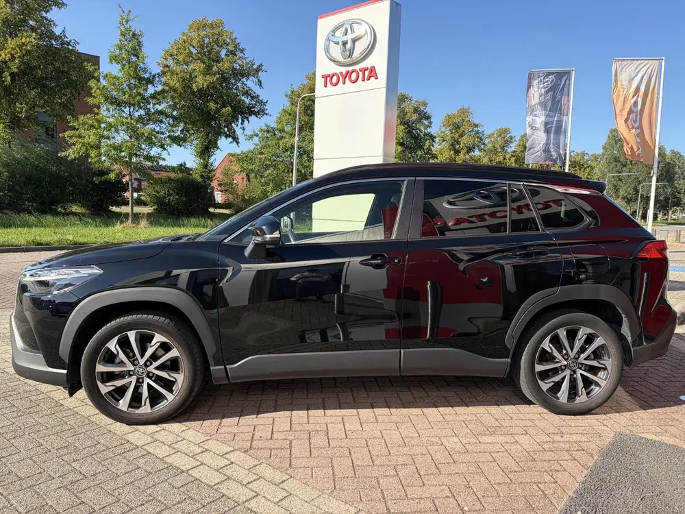 Toyota Corolla Cross 2.0 High Power Hybrid First Edition uit 2022, foto 4