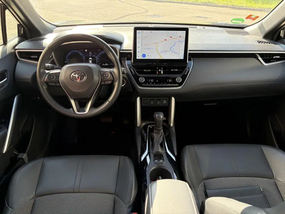 Toyota Corolla Cross 2.0 High Power Hybrid First Edition uit 2022, foto 9