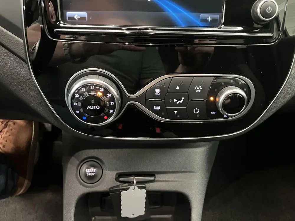 Renault Captur 1.3 TCe Intens uit 2019, foto 17
