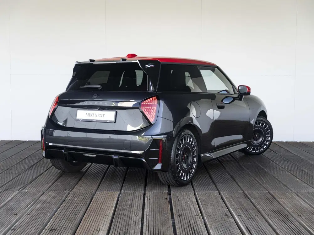Mini John Cooper Works Cooper SE SoH 95% uit 2024, foto 2
