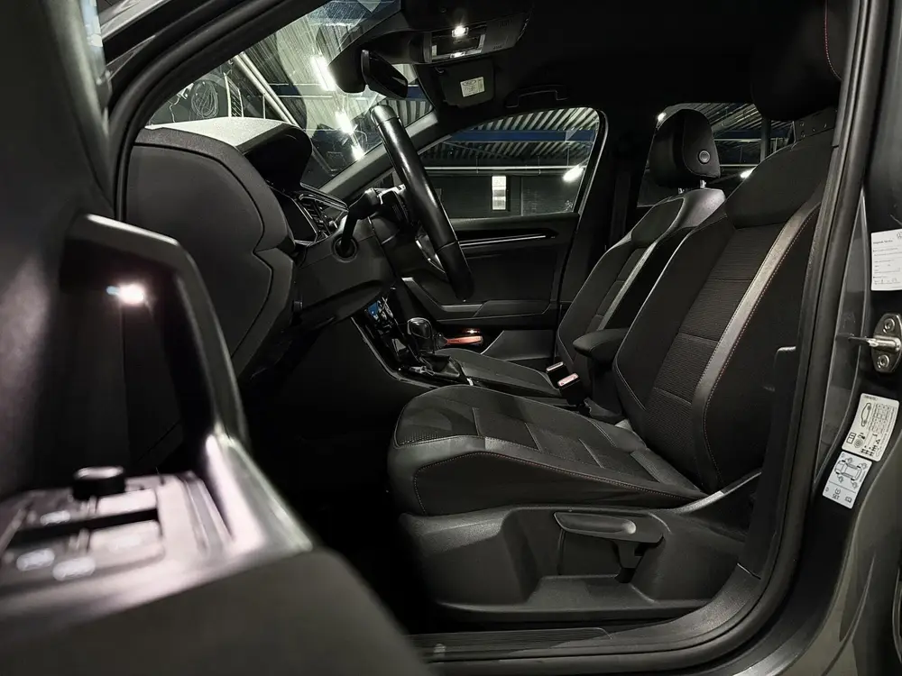 Volkswagen T-Roc 1.5 TSI Sport|BTW|NL|BEATS|STL.VW|ACC|CARPL uit 2020, foto 4