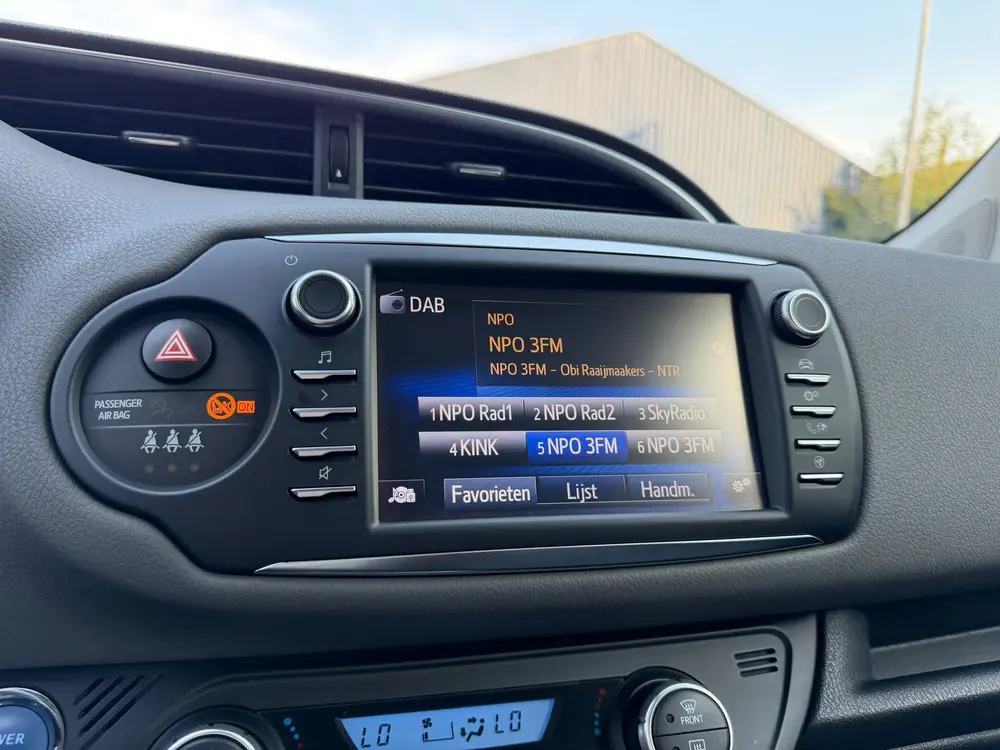 Toyota Yaris 1.5 Hybrid Dynamic uit 2019, foto 15
