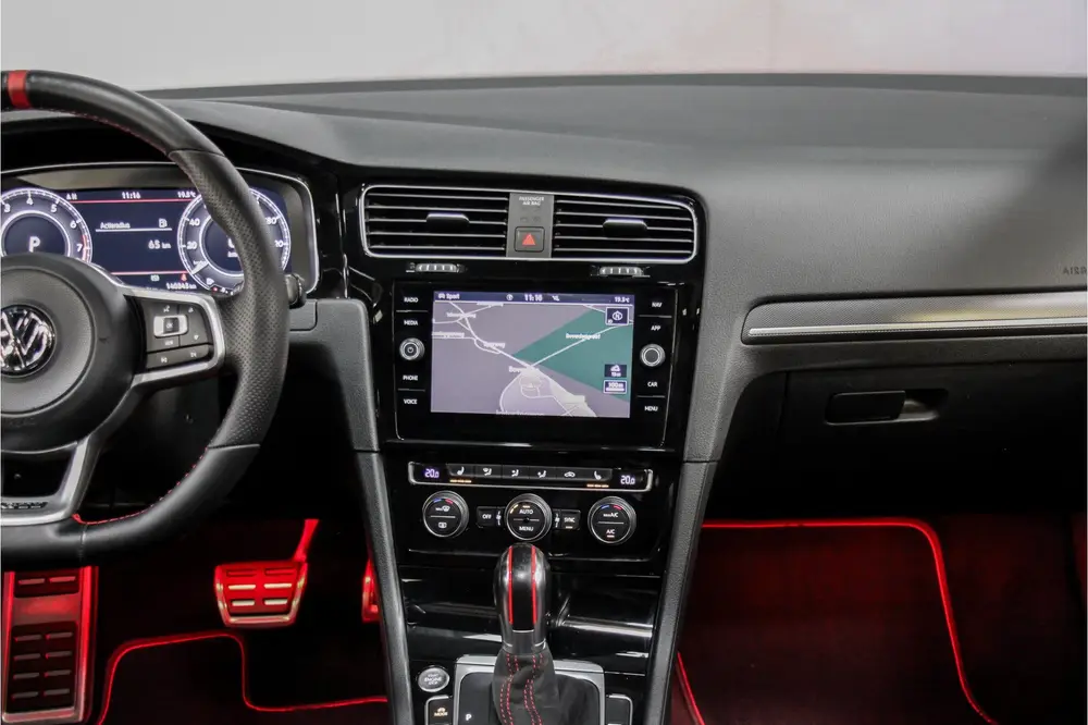 Volkswagen Golf 2.0 TSI GTI TCR |Pano|19inch|Carplay|LedPlus uit 2019, foto 20
