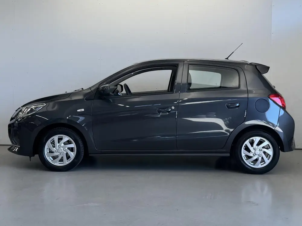 Mitsubishi Space Star 1.2 Connect+ uit 2023, foto 3