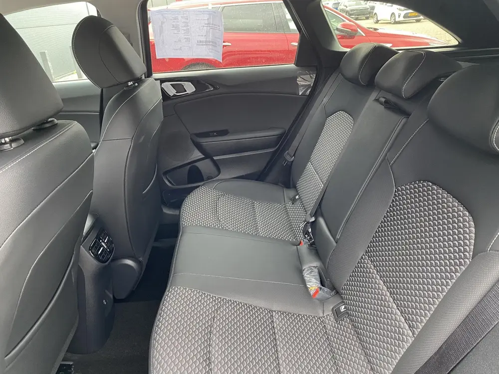 Kia Ceed 1.0 T-GDi DynamicPlusLine uit 2024, foto 9
