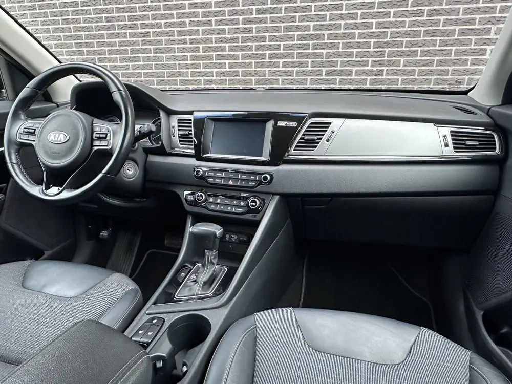 Kia Niro 1.6 GDi Hybrid ComfortLine | Camera | Navigatie | D uit 2019, foto 9