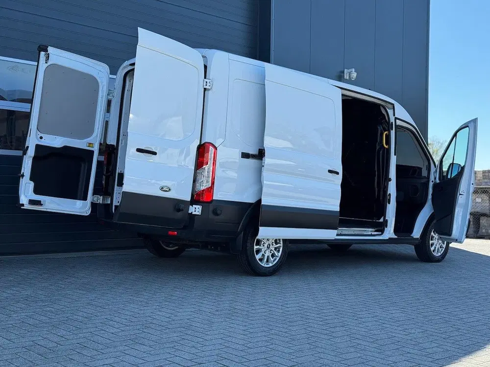 Ford Transit 350 2.0 TDCI 130pk L3H2 Trend AUTOMAAT uit 2022, foto 11