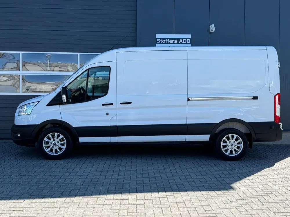 Ford Transit 350 2.0 TDCI 130pk L3H2 Trend AUTOMAAT uit 2022, foto 5