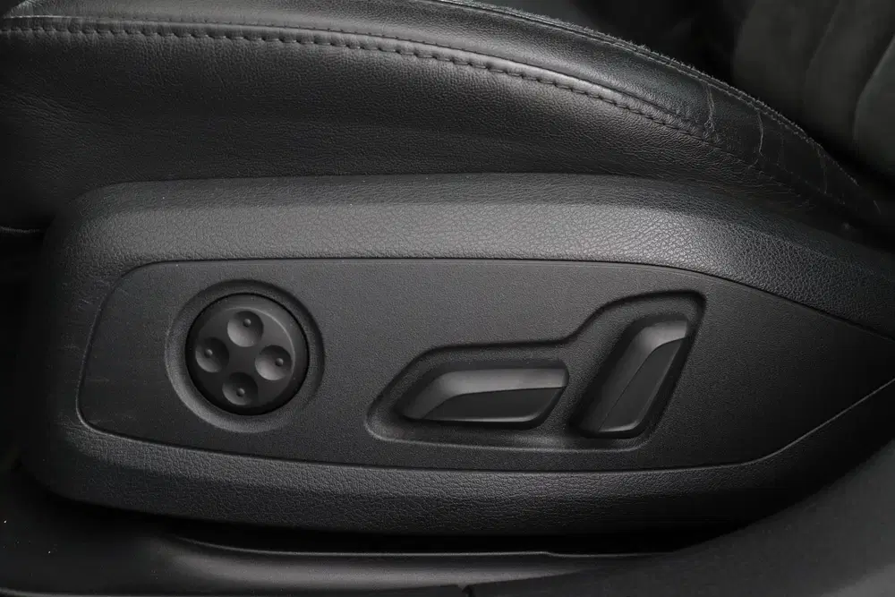 Audi A4 45 TFSI MHEV Pro Line Plus uit 2019, foto 14