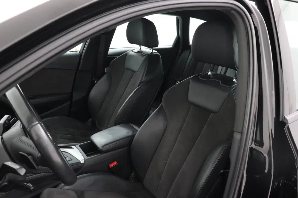 Audi A4 45 TFSI MHEV Pro Line Plus uit 2019, foto 16
