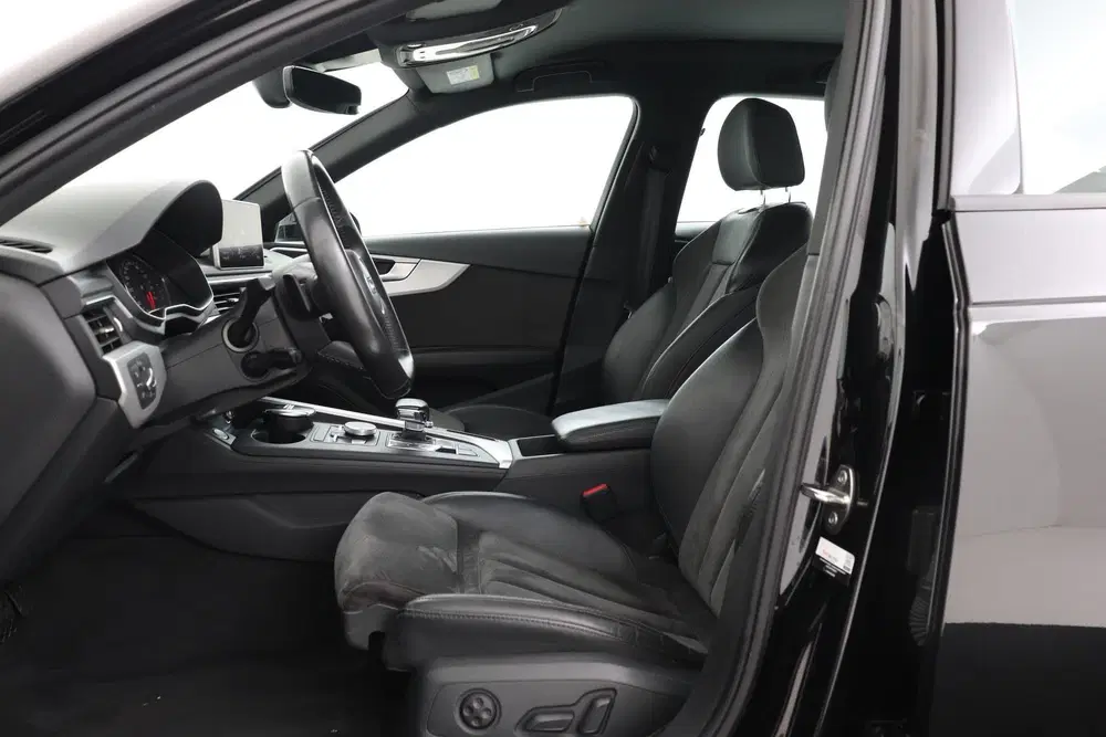 Audi A4 45 TFSI MHEV Pro Line Plus uit 2019, foto 3
