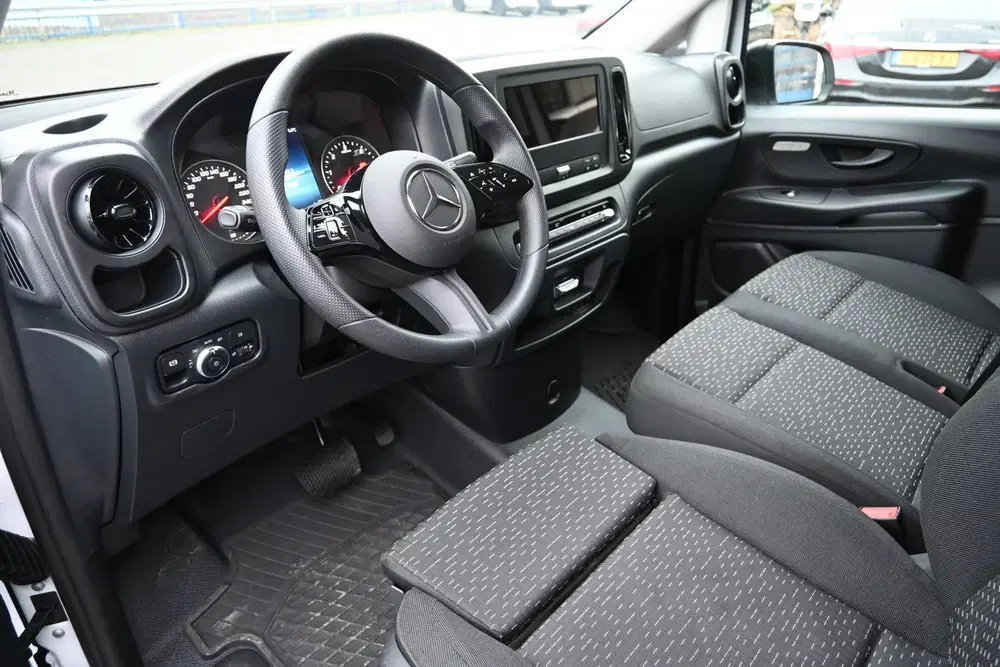 Mercedes-Benz Vito 116 CDI L2 Pro Navigatie en Smartphone in uit 2024, foto 4