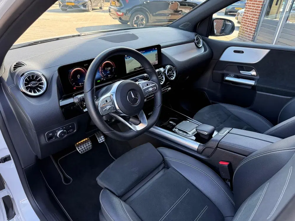 Mercedes-Benz B-Klasse 250 e AMG Line Edition NIGHT Navi uit 2021, foto 2