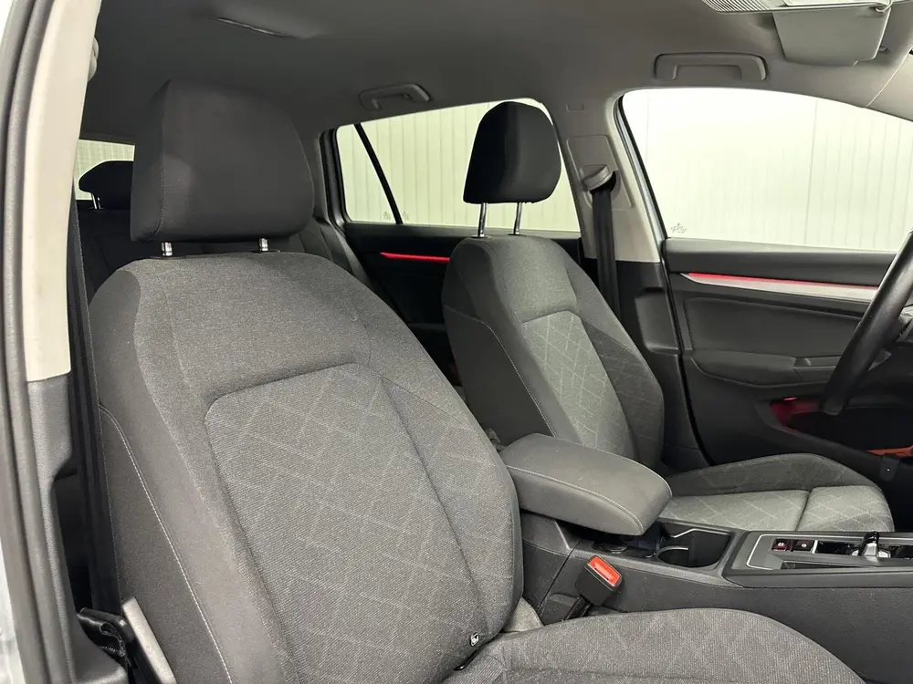 Volkswagen Golf Variant 1.0 eTSI Life CAMERA CARPLAY NAVI CR uit 2021, foto 13