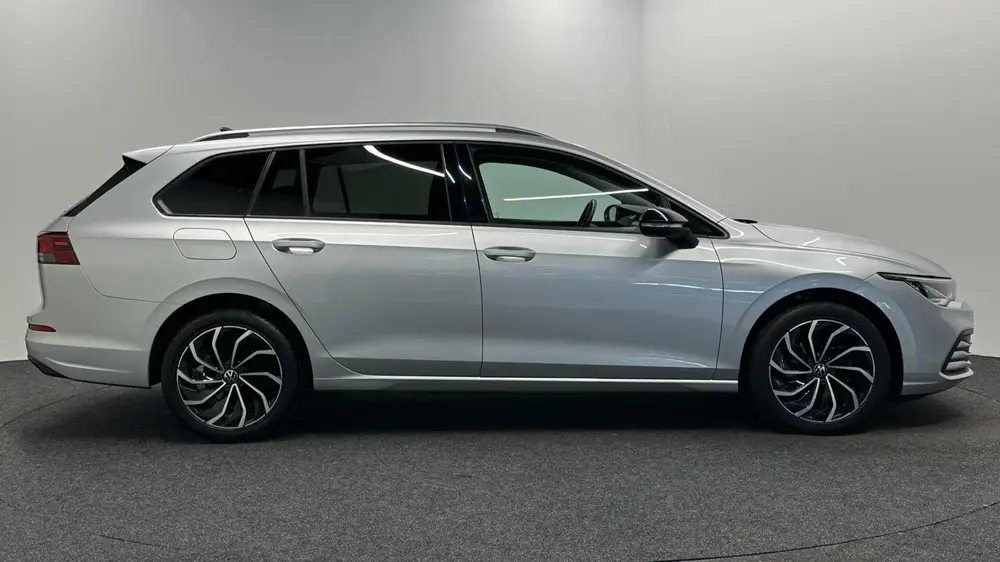 Volkswagen Golf Variant 1.0 eTSI Life CAMERA CARPLAY NAVI CR uit 2021, foto 9