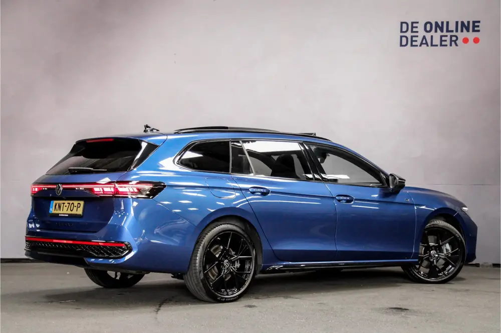 Volkswagen Passat Variant 1.5 eHybrid 272PK R-Line Black Edi uit 2025, foto 6