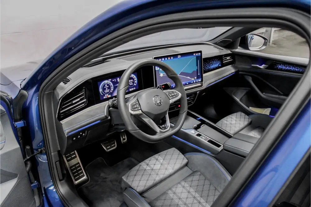 Volkswagen Passat Variant 1.5 eHybrid 272PK R-Line Black Edi uit 2025, foto 7