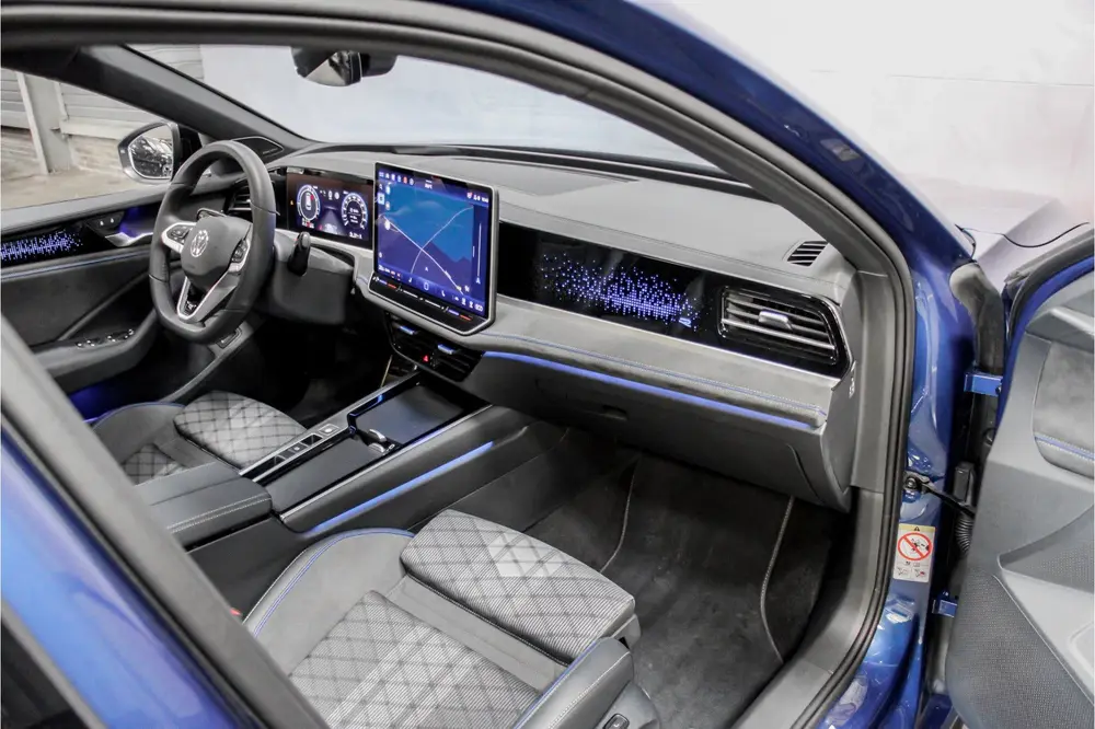 Volkswagen Passat Variant 1.5 eHybrid 272PK R-Line Black Edi uit 2025, foto 9