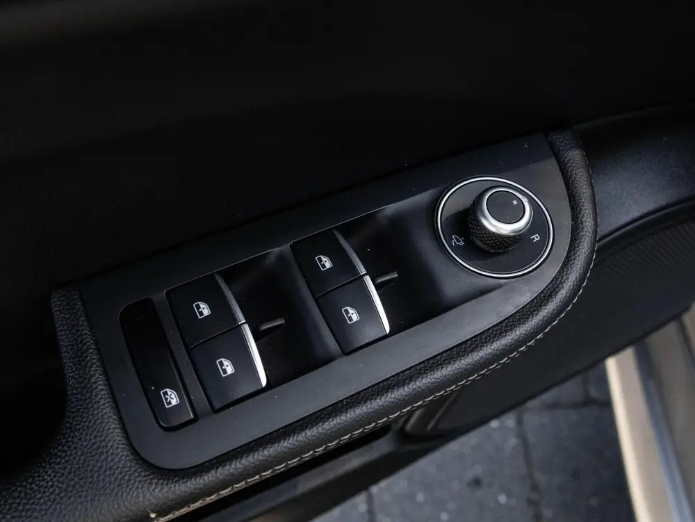 Alfa Romeo Giulia 2.0 T AWD Veloce 280 pk | Originele All Wh uit 2020, foto 20