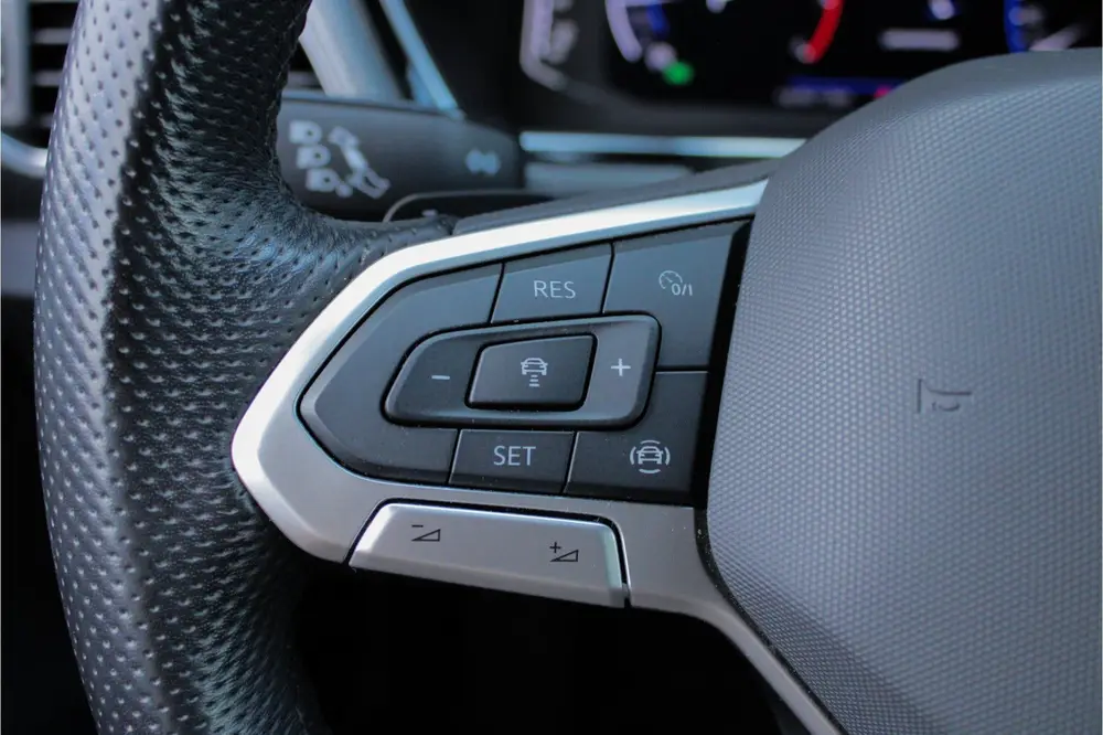 Volkswagen T-Cross 1.0 TSI Style Business R |digital dashboa uit 2020, foto 20