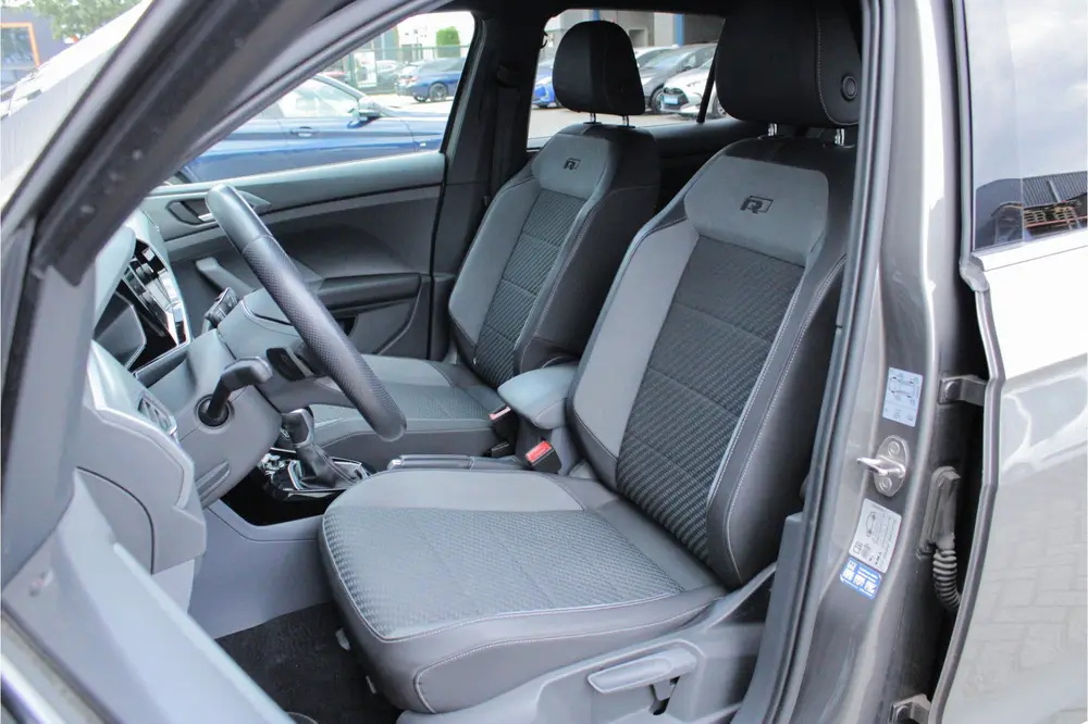 Volkswagen T-Cross 1.0 TSI Style Business R |digital dashboa uit 2020, foto 8
