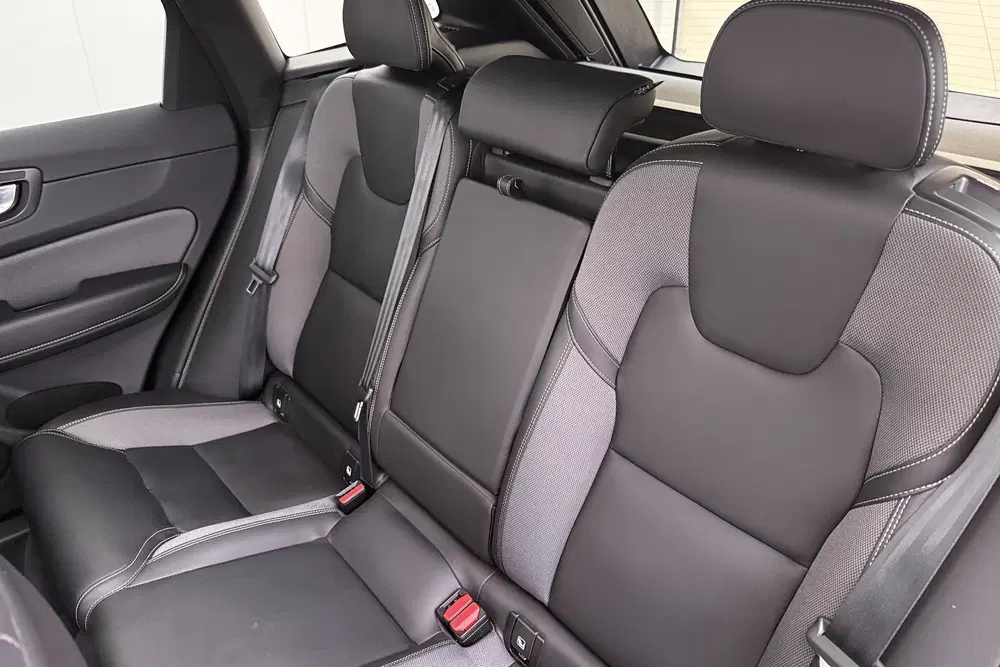 Volvo XC60 2.0 T6 PHEV AWD R-Design Pano-dak Elek.Tre uit 2022, foto 12