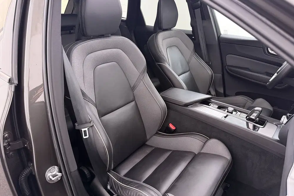 Volvo XC60 2.0 T6 PHEV AWD R-Design Pano-dak Elek.Tre uit 2022, foto 18