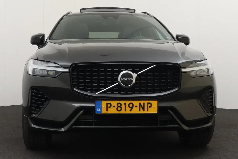Volvo XC60 2.0 T6 PHEV AWD R-Design Pano-dak Elek.Tre uit 2022, foto 3
