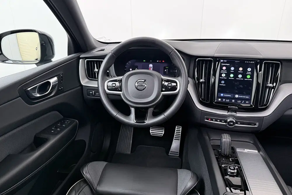 Volvo XC60 2.0 T6 PHEV AWD R-Design Pano-dak Elek.Tre uit 2022, foto 9