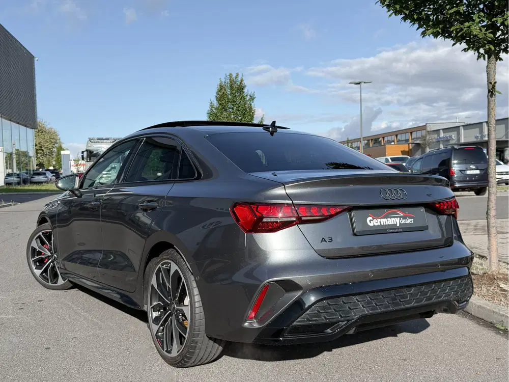 Audi A3 35TFSI S-Line 150pk Pano 19-Inch M-Led RS uit 2025, foto 12