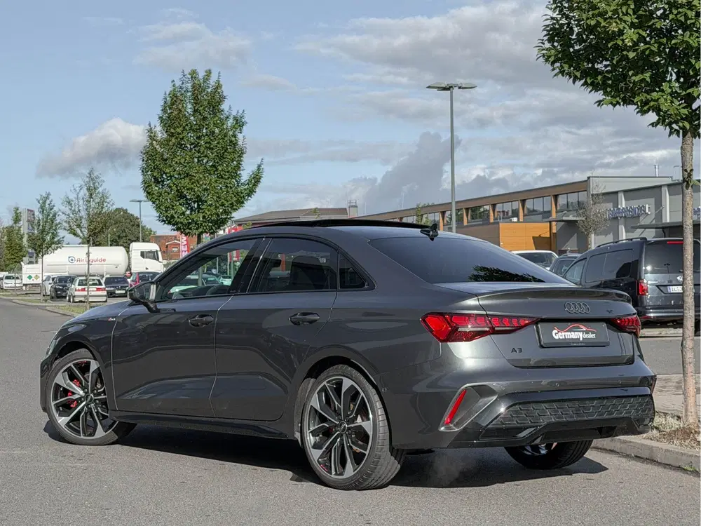 Audi A3 35TFSI S-Line 150pk Pano 19-Inch M-Led RS uit 2025, foto 19