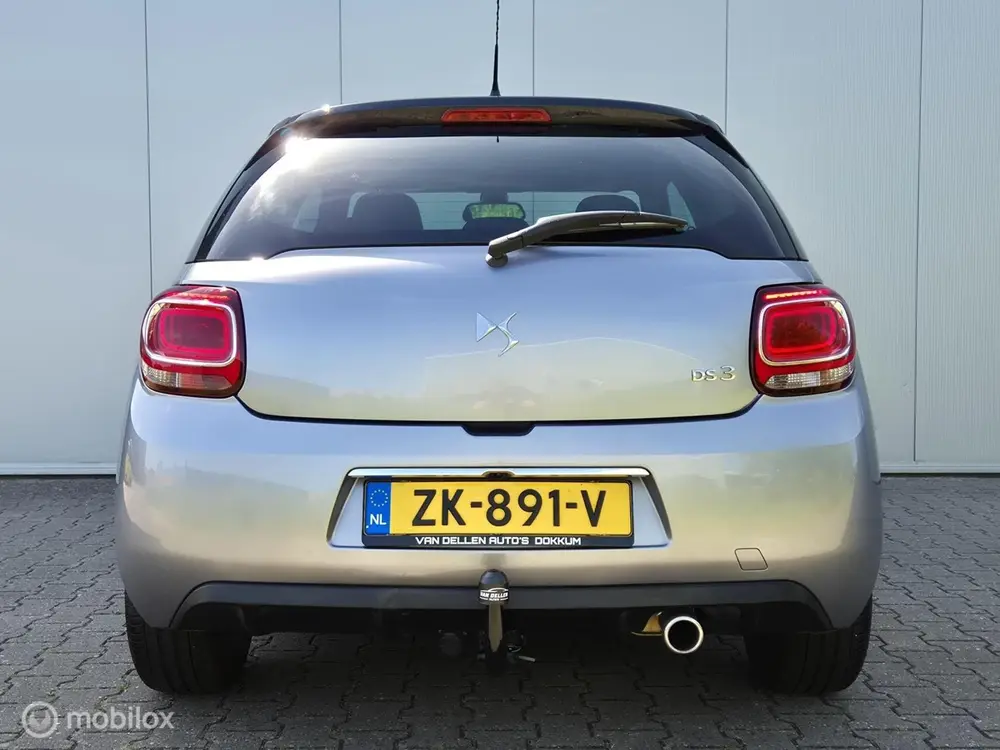 DS Automobiles 3 DS 3 1.2 PURETECH CONNECTED CHIC AUTOMAAT/LED/CAMERA/TREKHAA uit 2019, foto 4
