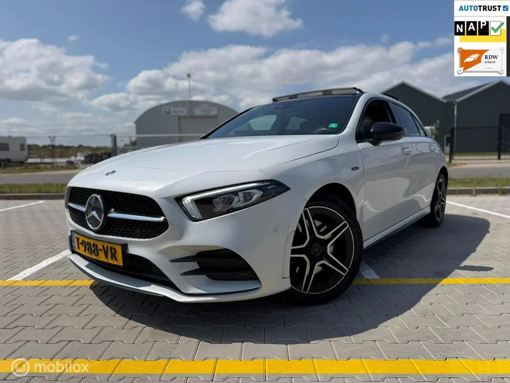 Mercedes-Benz A-Klasse 250 e AMG Limited uit 2020