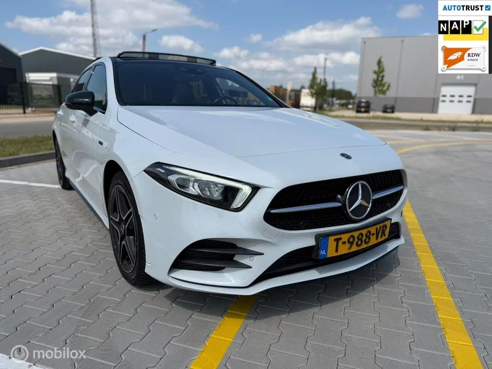 Mercedes-Benz A-Klasse 250 e AMG Limited uit 2020, foto 7