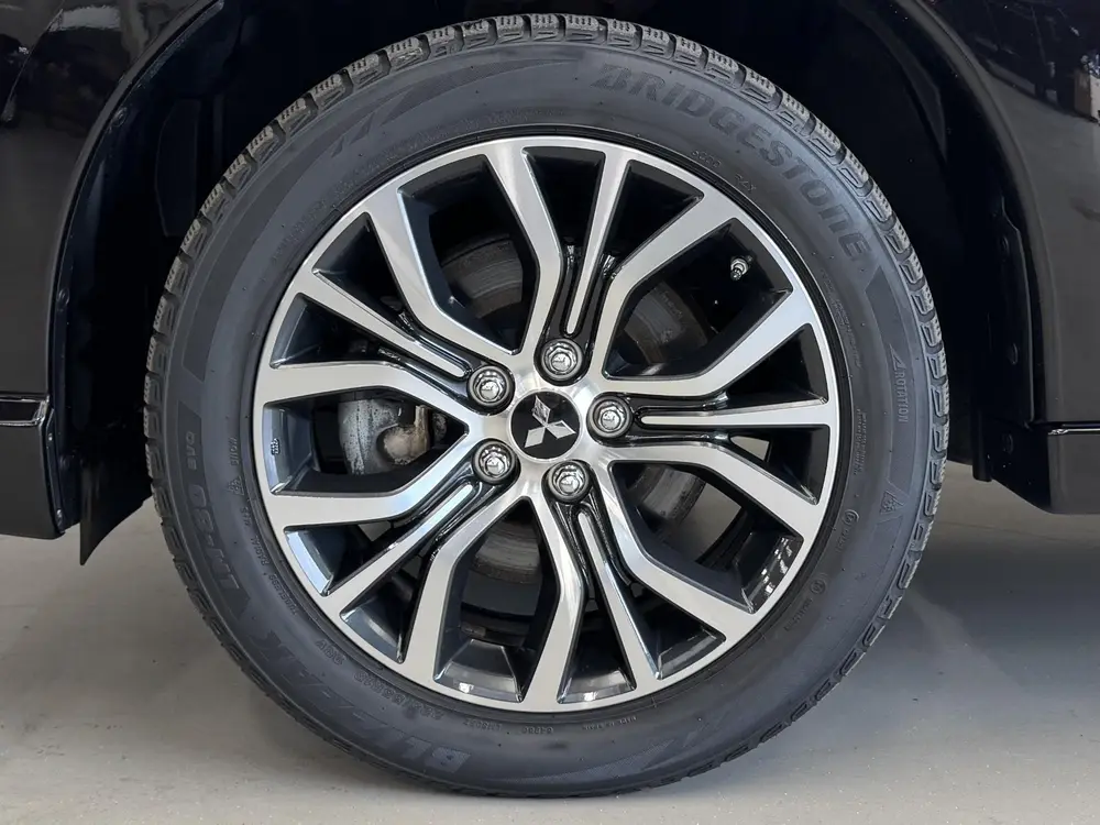 Mitsubishi Outlander 2.4 PHEV Instyle | 360 Camera | Trekhaa uit 2019, foto 10