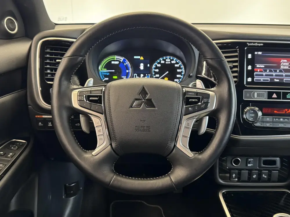 Mitsubishi Outlander 2.4 PHEV Instyle | 360 Camera | Trekhaa uit 2019, foto 20